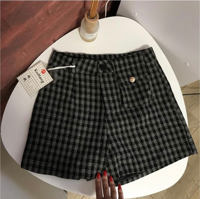 Женские твидовые шорты