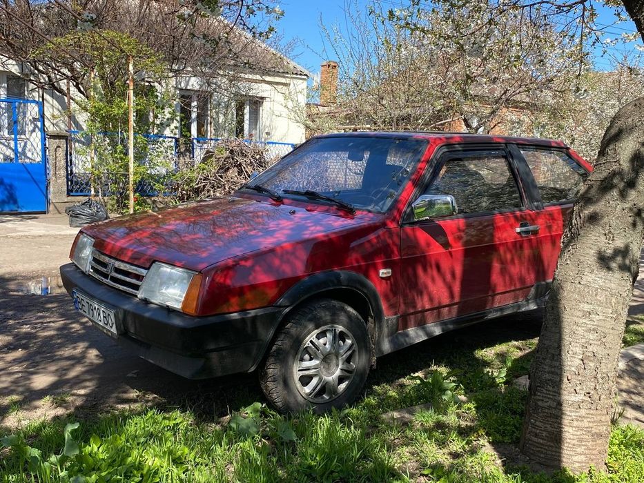 Продам машину  достойную