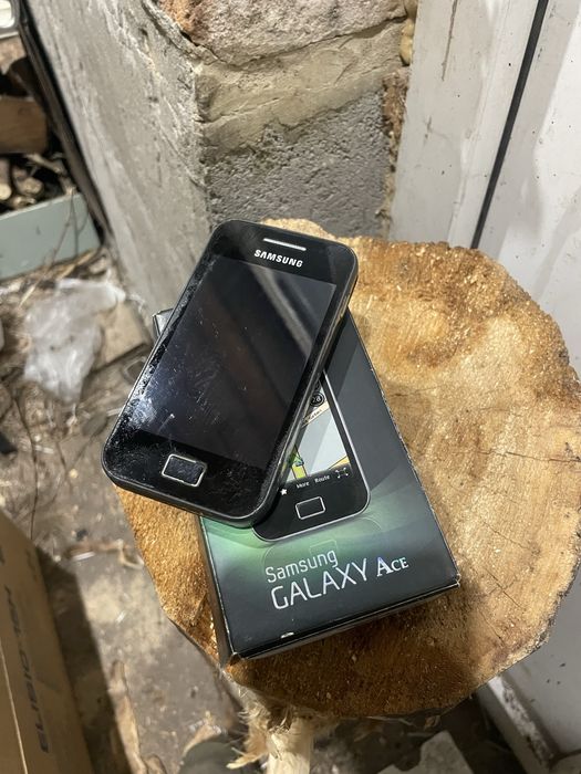 Продам телефон Samsung GT-55830 на запчастини