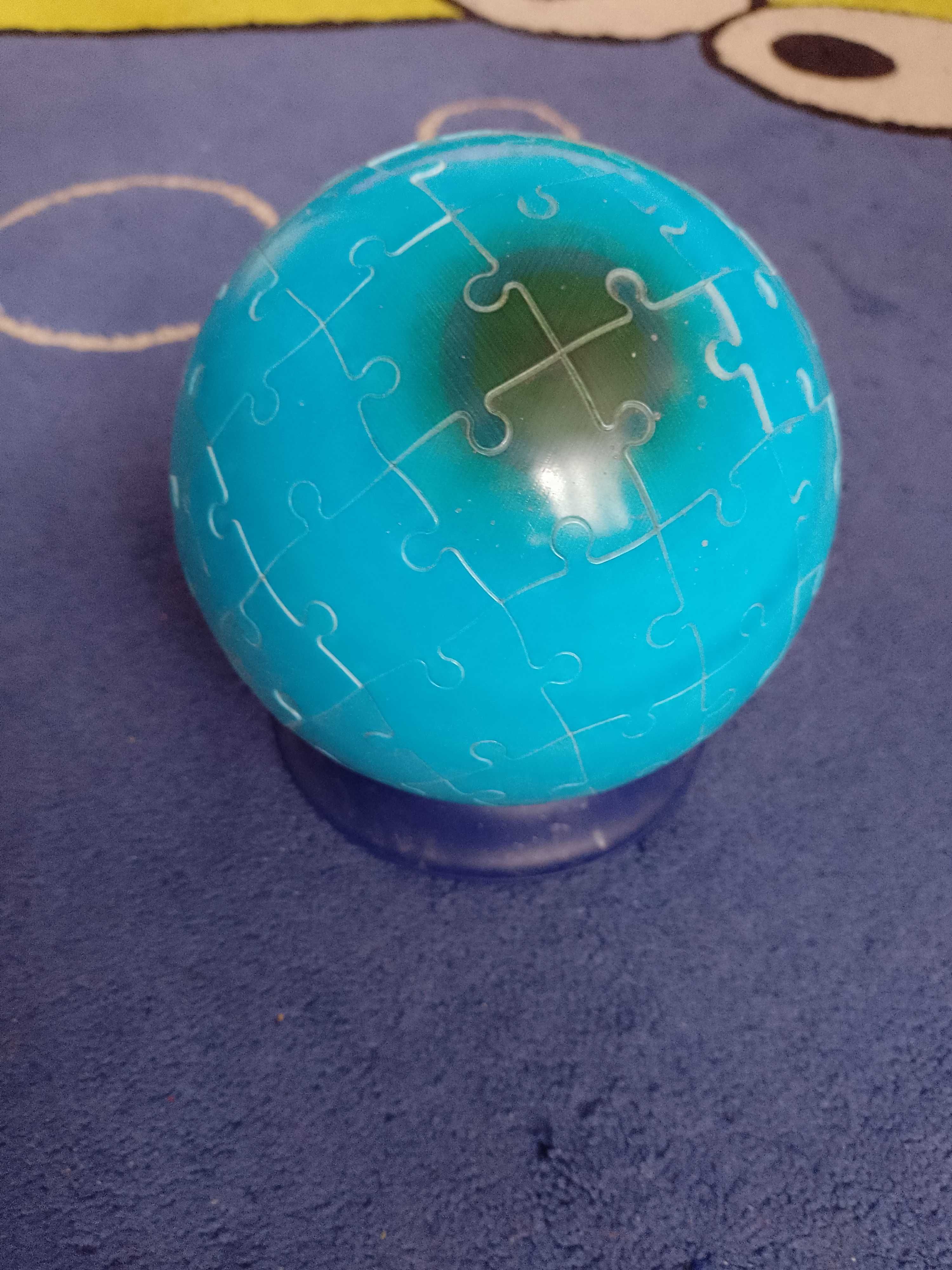 Okrągłe puzzle 3D planety