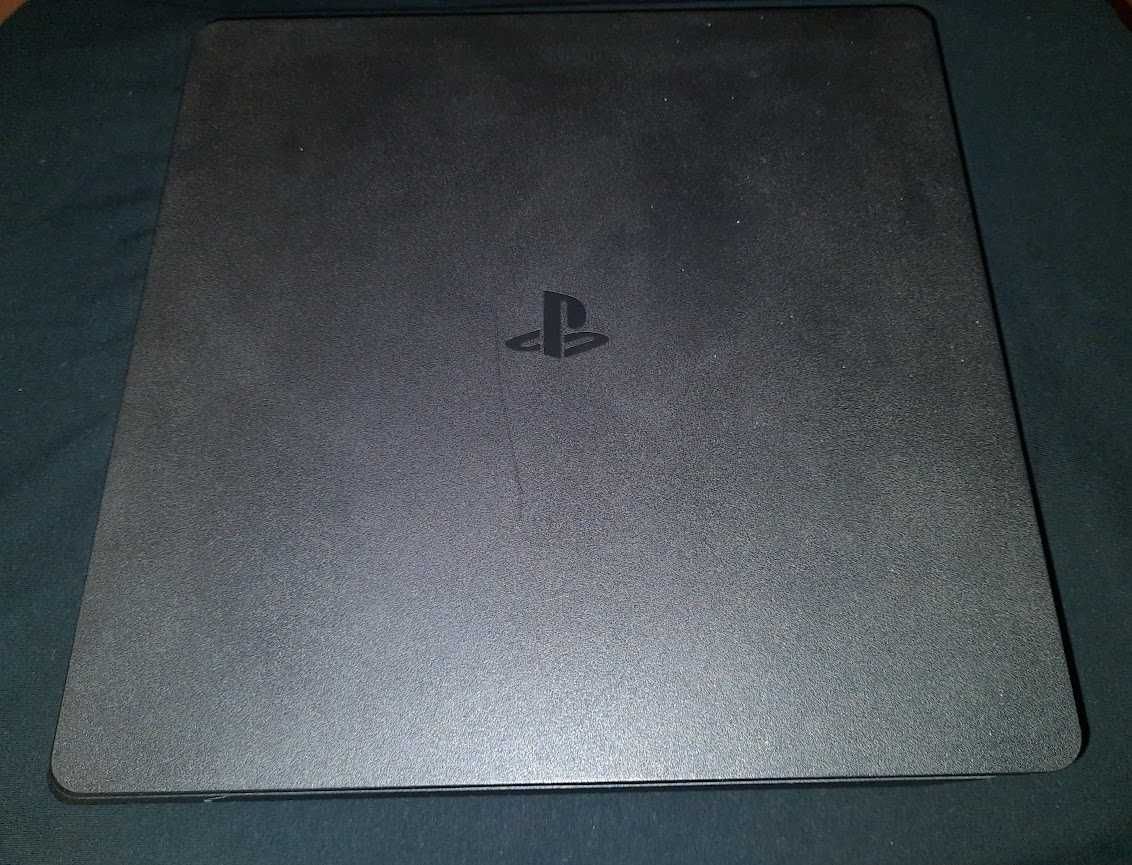 Konsola PS4 Slim 500GB + Pad + kable