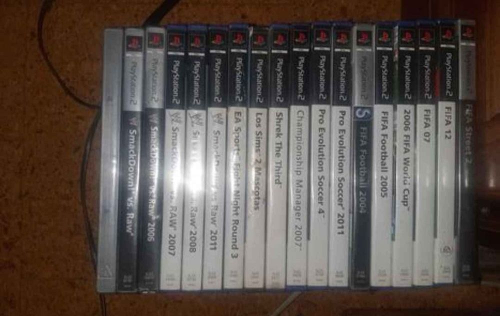 PlayStation 2 *chipada* + jogos e volante/pedais Ferrari