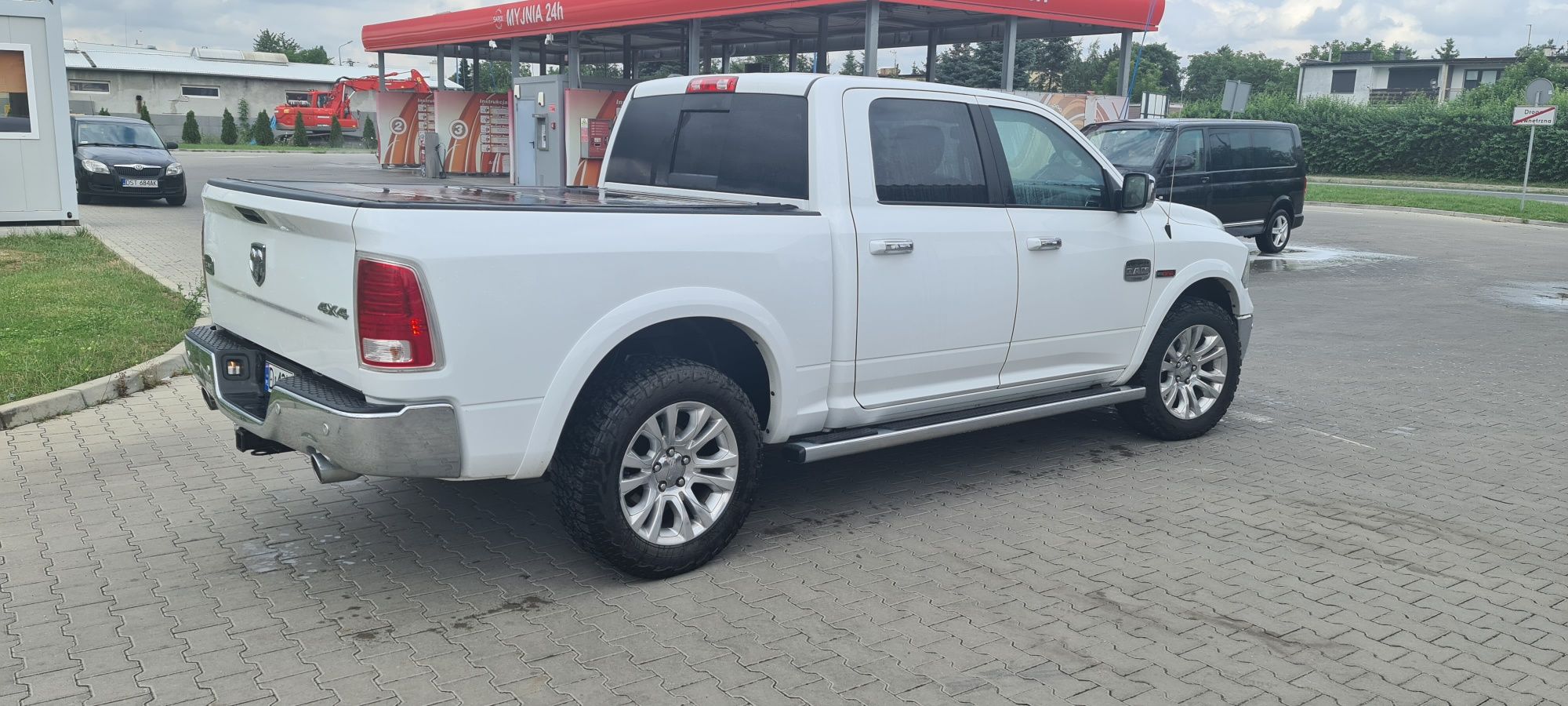 RAM LongHorn, Full Opcja Eco Diesel Zamiana działkę inne propozycje