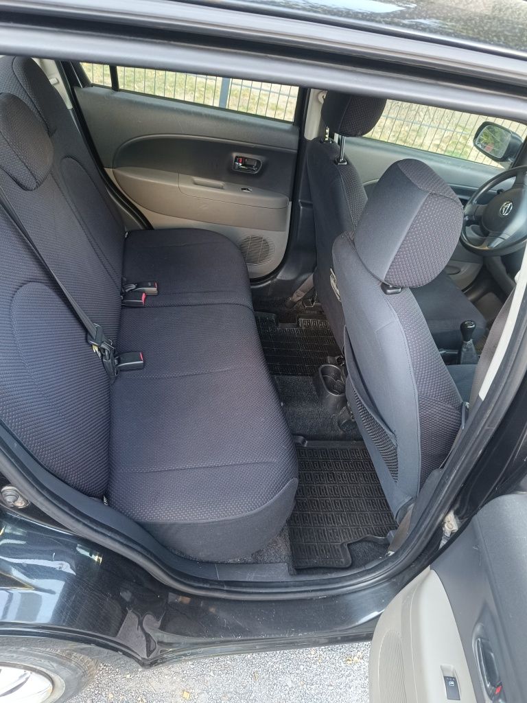 Daihatsu Sirion 1.3 benzyna prywatnie