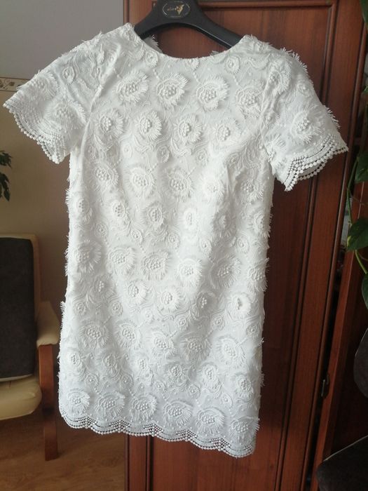 Sukienka mini Zara we wzory 3d M biała
