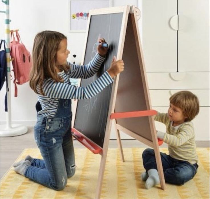 ТЕРМІНОВО. Мольберт дитячий ikea, мольберт для малювання.