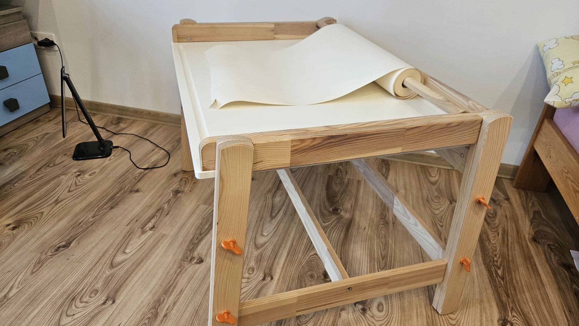 Ikea biurko dla dzieci flisat regulowane