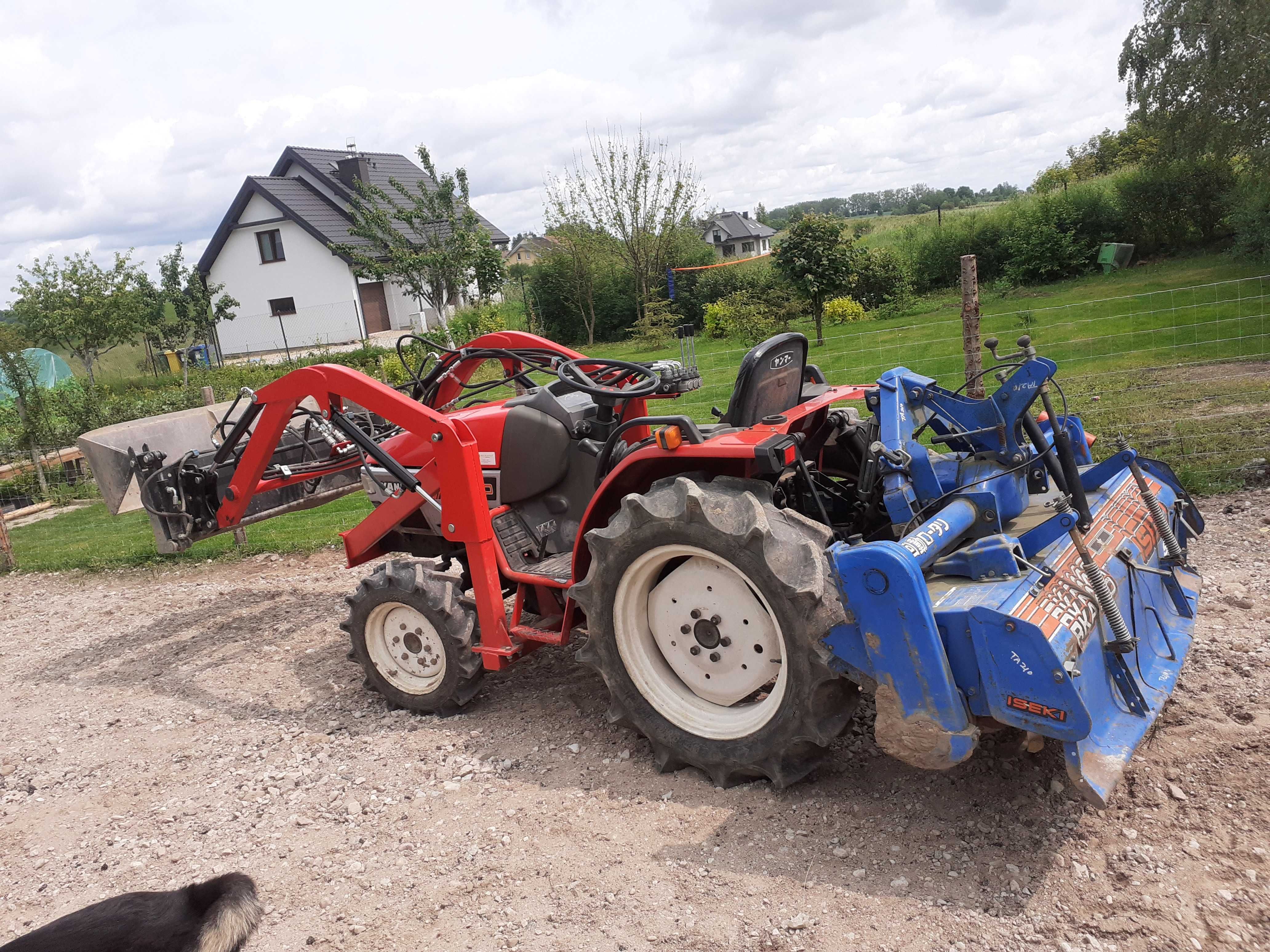 Yanmar F220 z turem 3 sekcyjnym