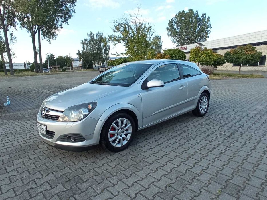 Opel Astra H GTC 1.6