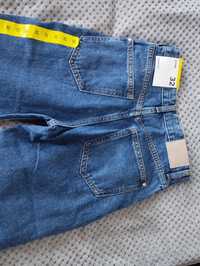 Spodnie jeans 152