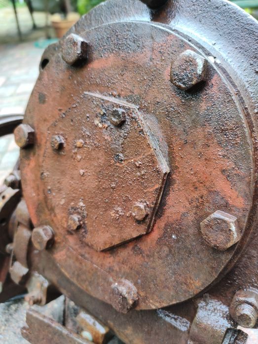 Przekładnia z wyciągarką i kołem pasowym