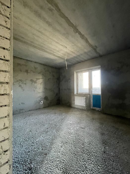 Продаю 3к .кв. новострой в центре Садовая