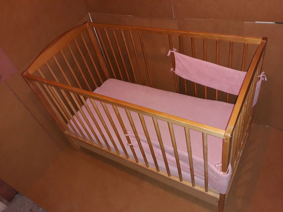 Łóżęczko dziecięce - sosnowe 120 x 60