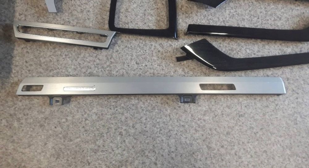 AUDI Q7 4M декоративні накладки