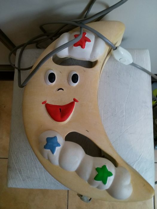 Lampka do pokoju dziecięcego