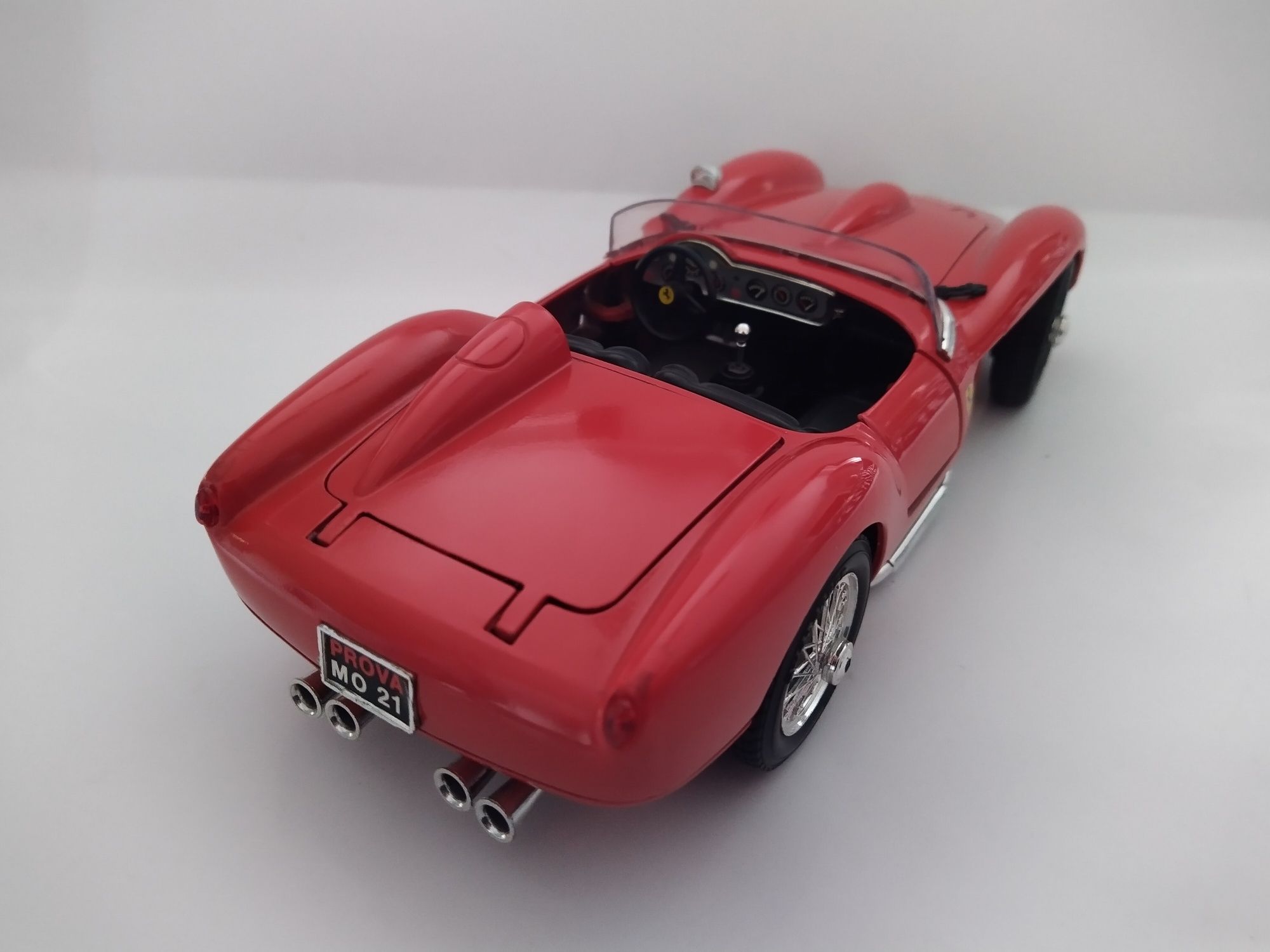 Ferrari 250 Tessa Rossa bburago burago Skala 1:18