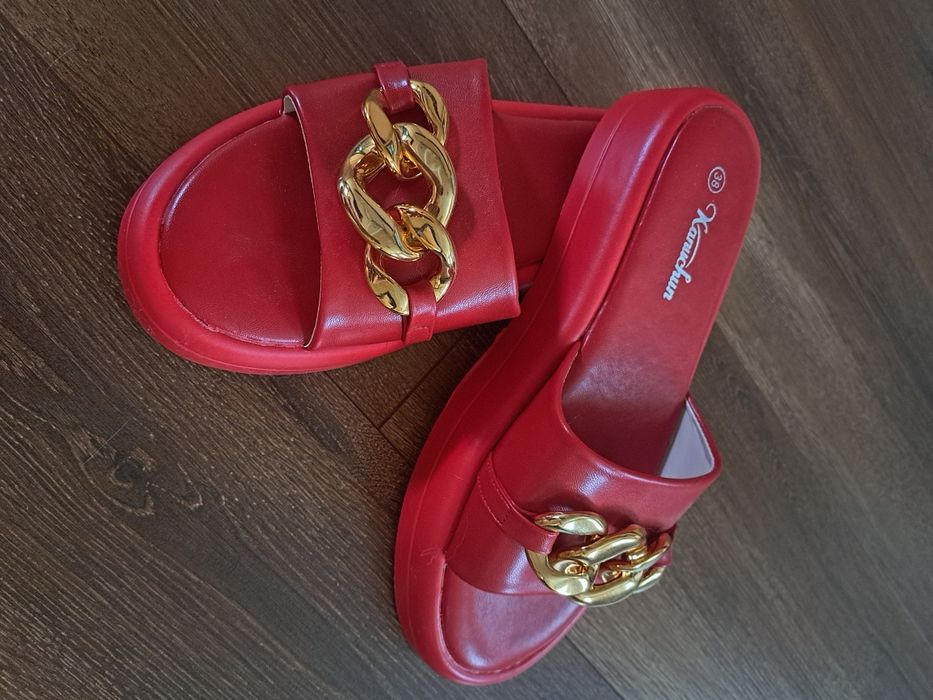шльопанці  червоні жіночі