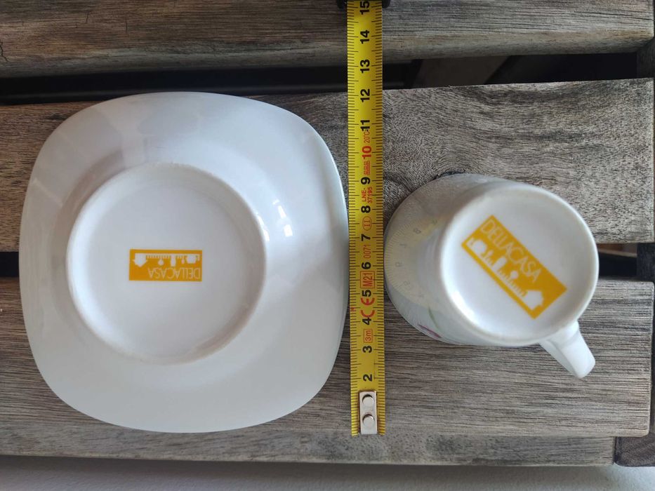 Chávenas de café em porcelana