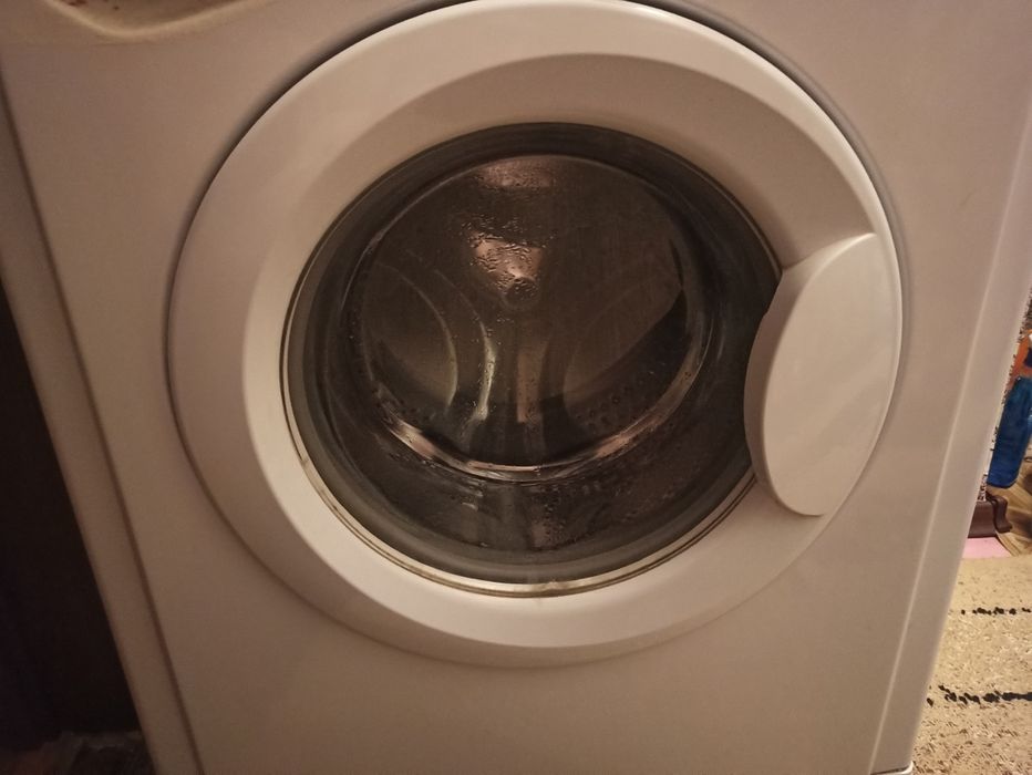 Стиральная машина Indesit на запчасти