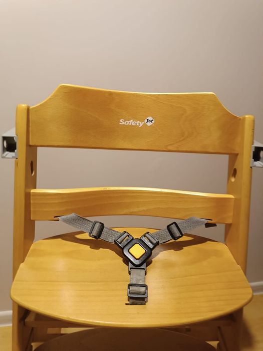 Krzesełko zarówno do karmienia jak i do biurka Safety 1st