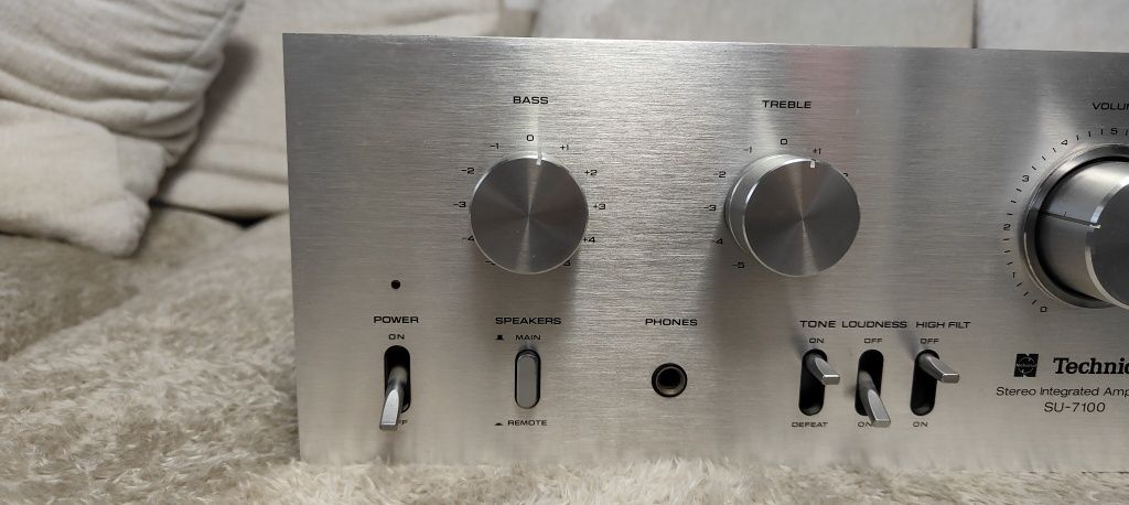 Wzmacniacz Technics SU-7100