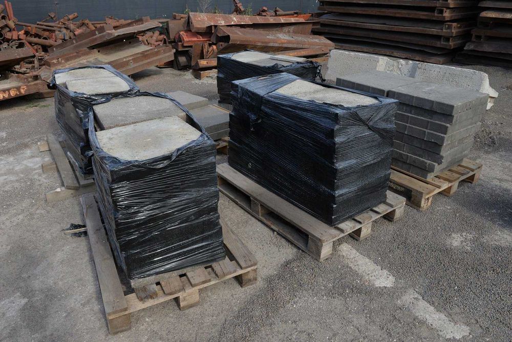 Płytki betonowe 50x50x7cm oraz 35x35x5cm z demontażu