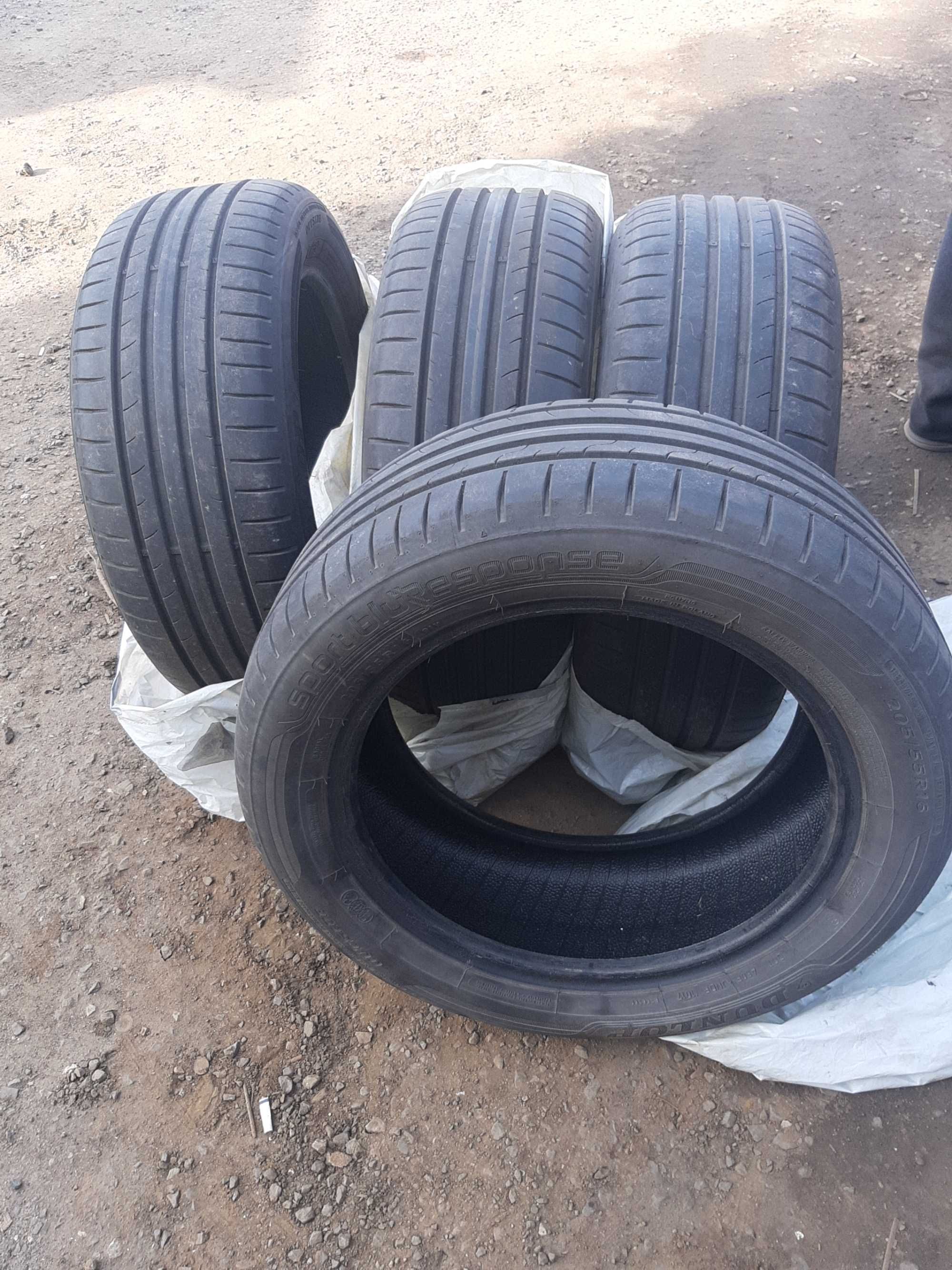 Шини, резина літня, Dunlop Sport BluResponse 205/55 R16