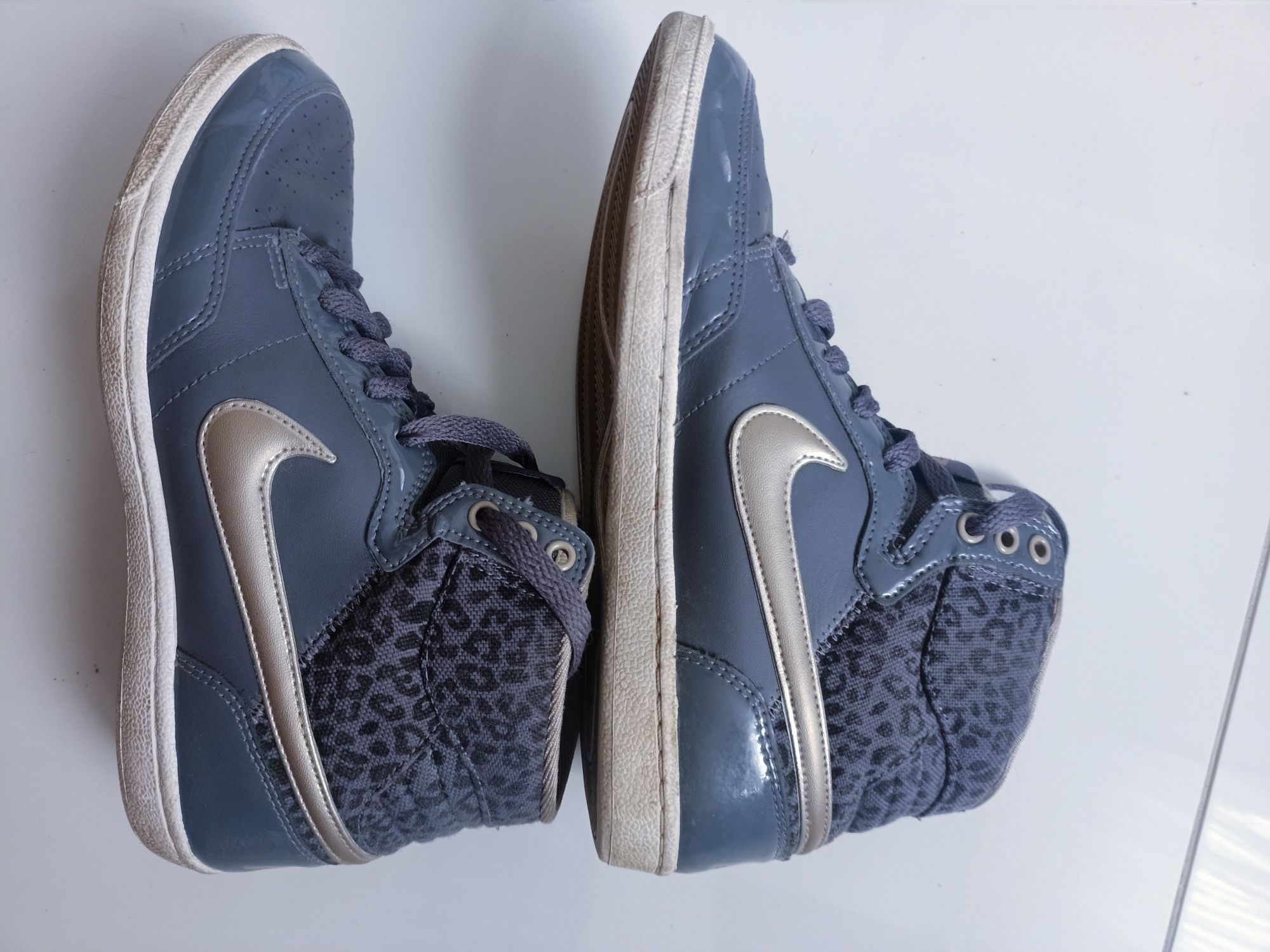 Adidasy Nike 36,5 szare ze złota łyżwą