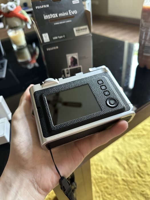 FUJIFILM Instax Mini Evo Czarno-srebrny + 20 wkładów