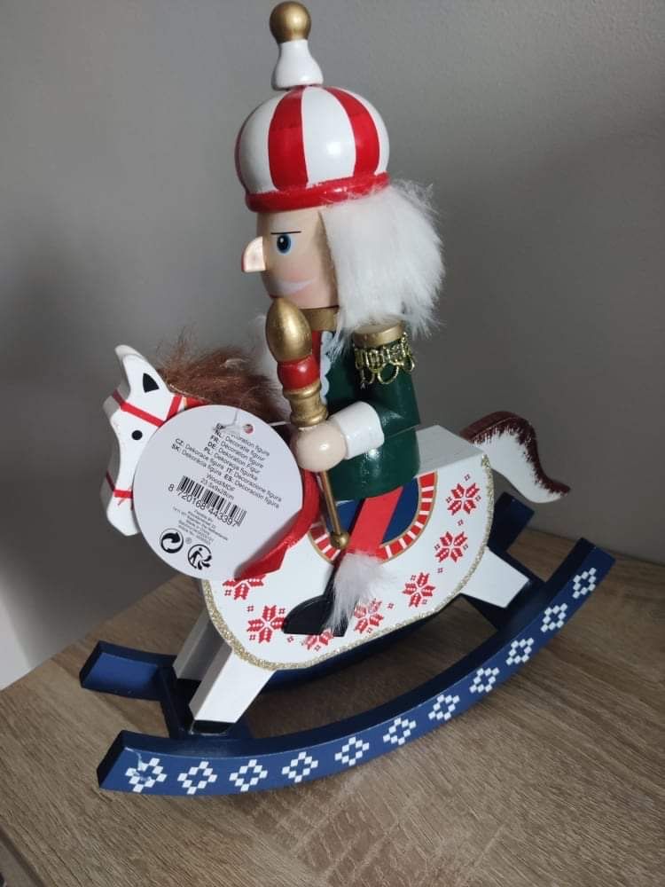 Dziadek do orzechów koń na biegunach