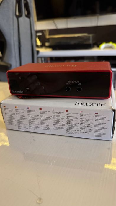Аудіоінтерфейс Focusrite Scarlett 2i2 (3rd Gen)