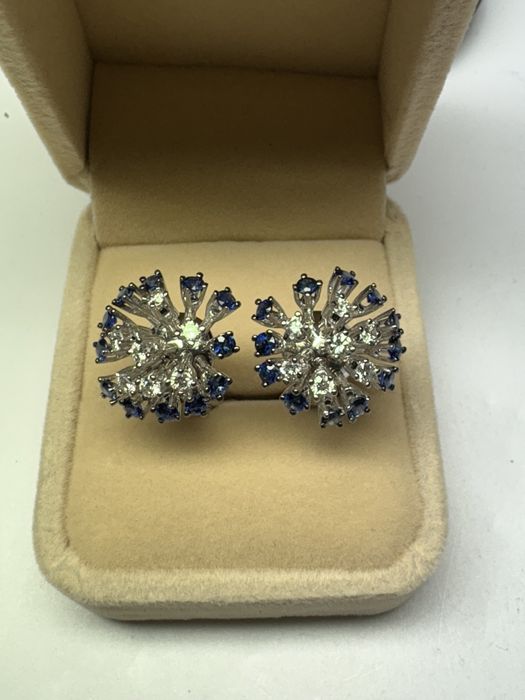Коблучка с сапфиіами та діамантами