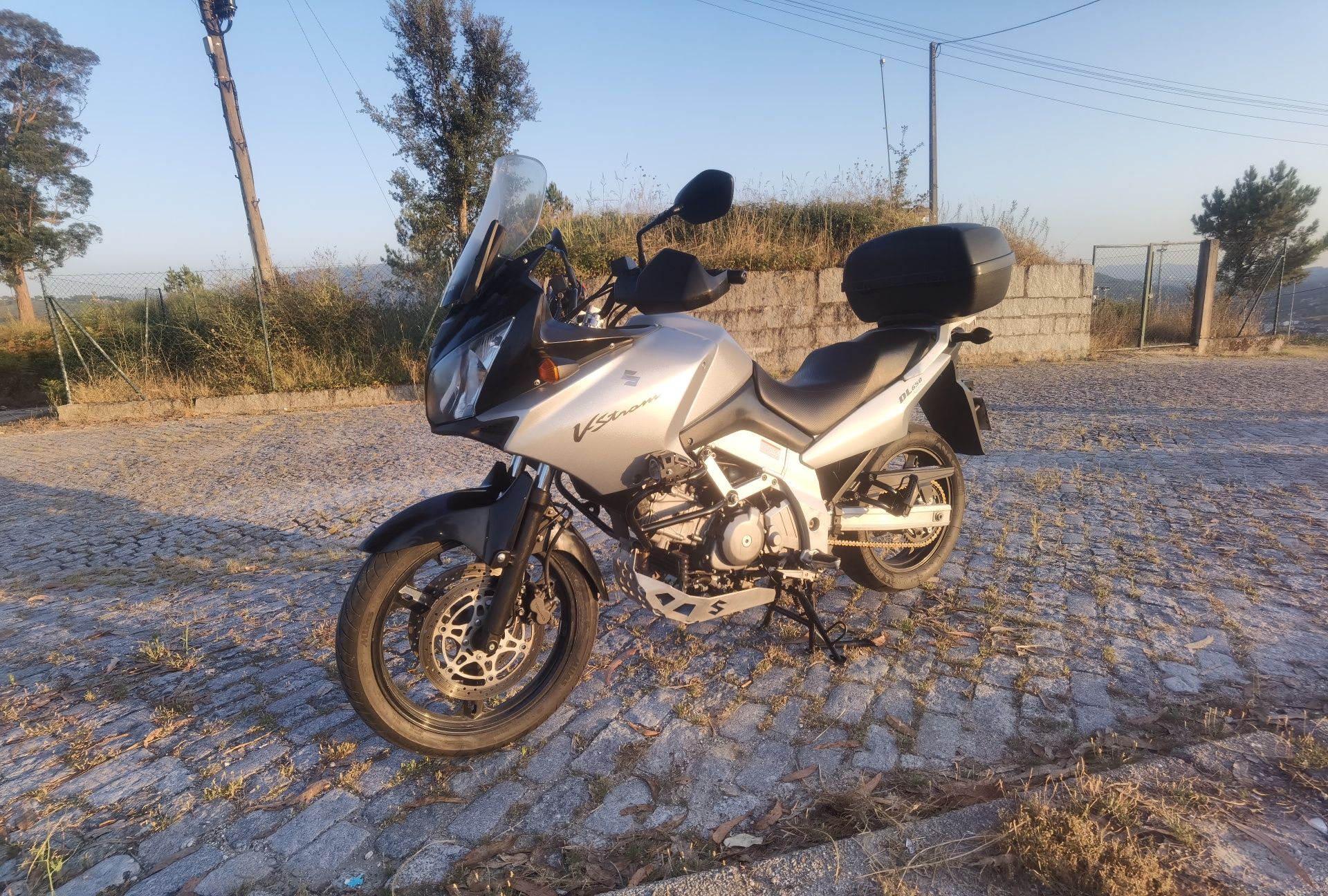 Suzuki V-Strom DL650