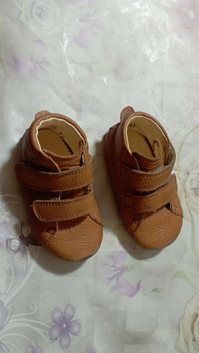 FRODDO prewalkers  кросівки шкіряни дитячі 19р.
