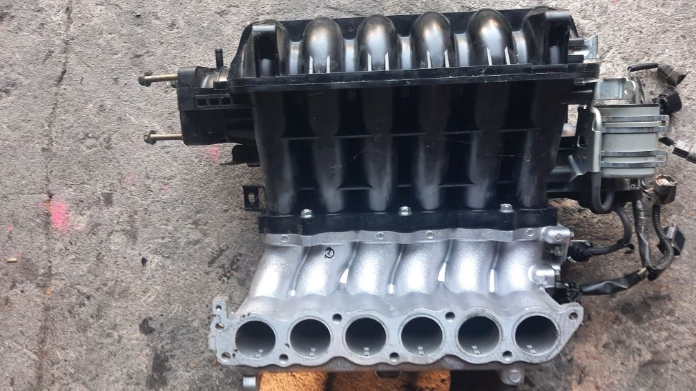 Kolektor ssący 3.0b v6 6b31 Mitsubishi Outlander