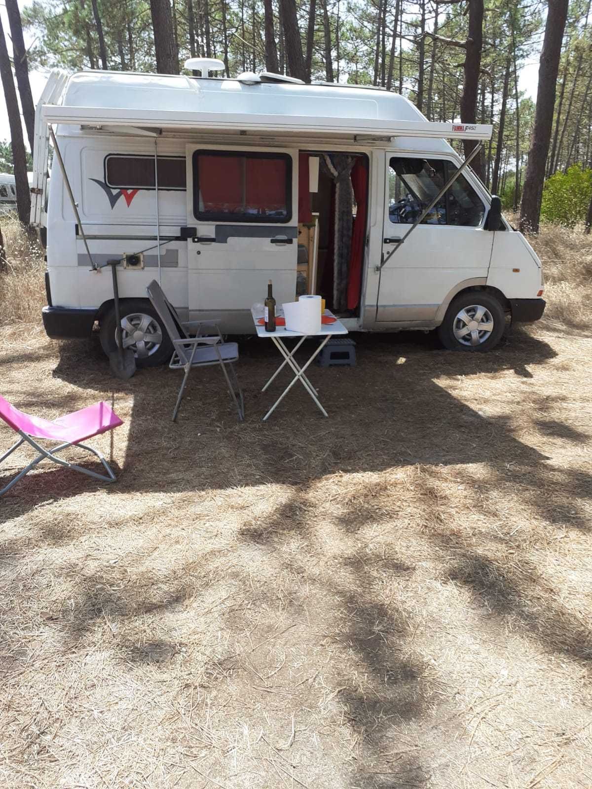 Autocaravana Renault Traffic pronta a utilizar