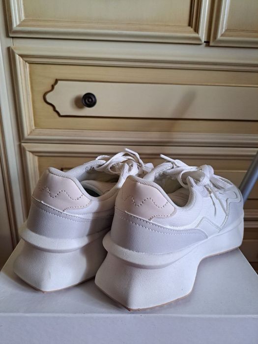Женские кроссовки Bershka — Platform Sneakers