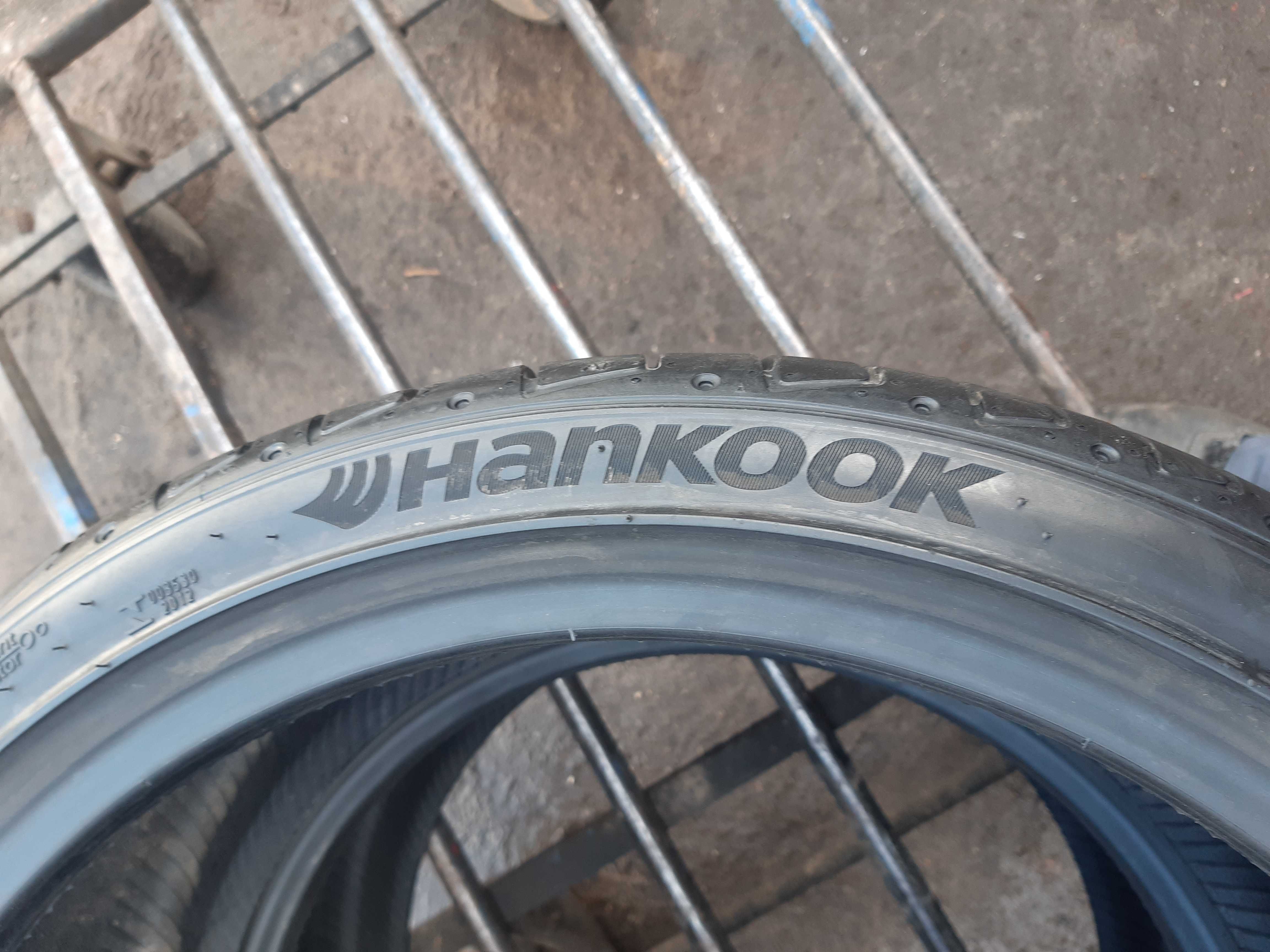 Opony letnie 245.35.19 Hankook para