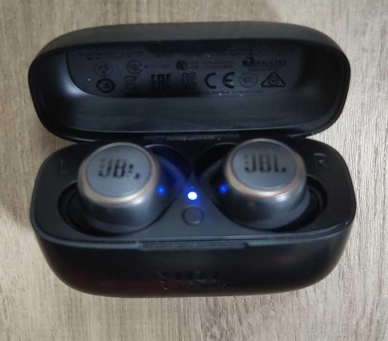JBL Live 300TWS słuchawki bezprzewodowe Bluetooth