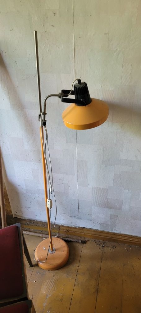 Lampa loft prl stojąca industrialna zabytkowa  pionowa
