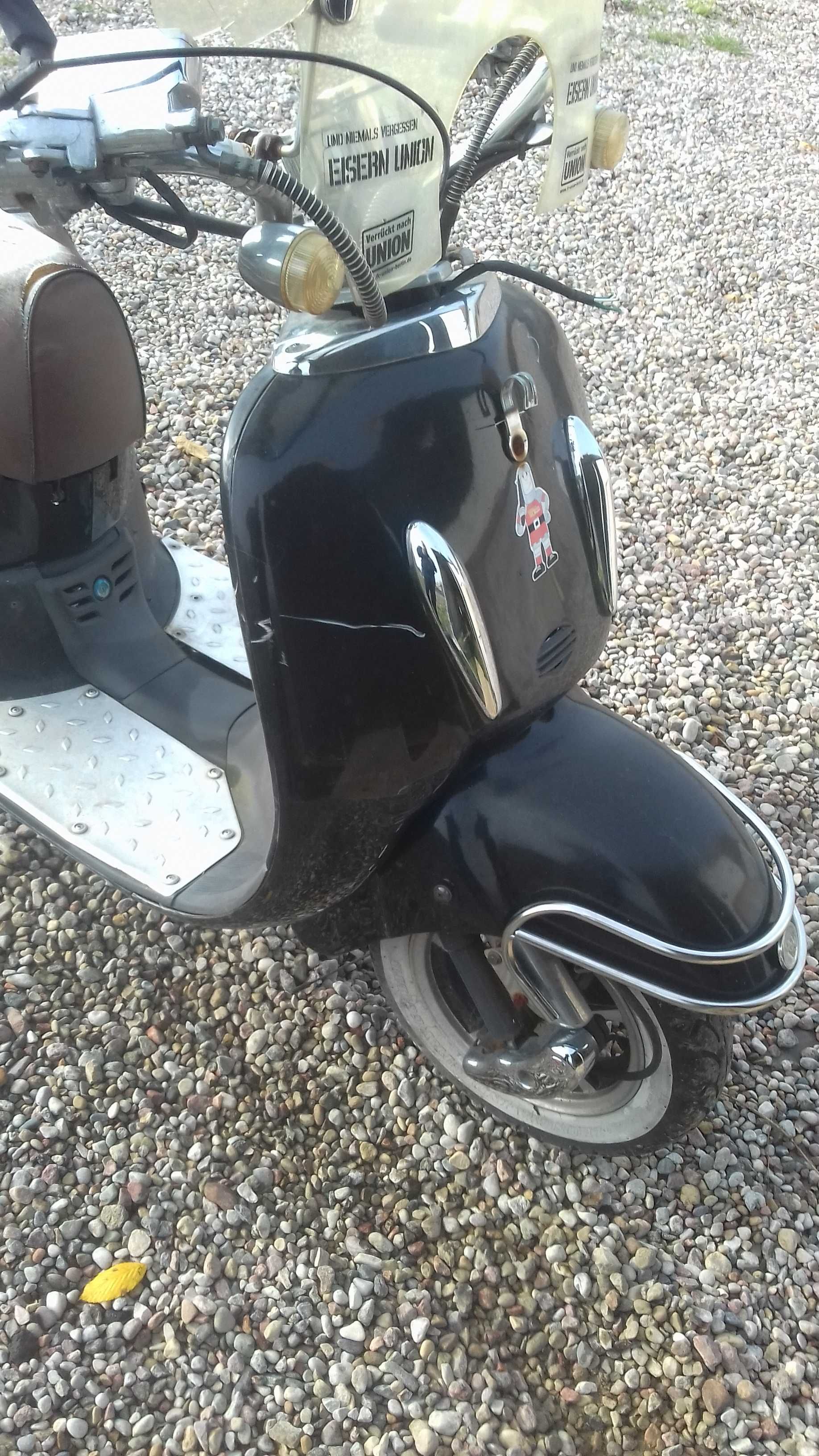 Owiewki siedzenie koło  instalacja elektryczna skuter  retro:125:50