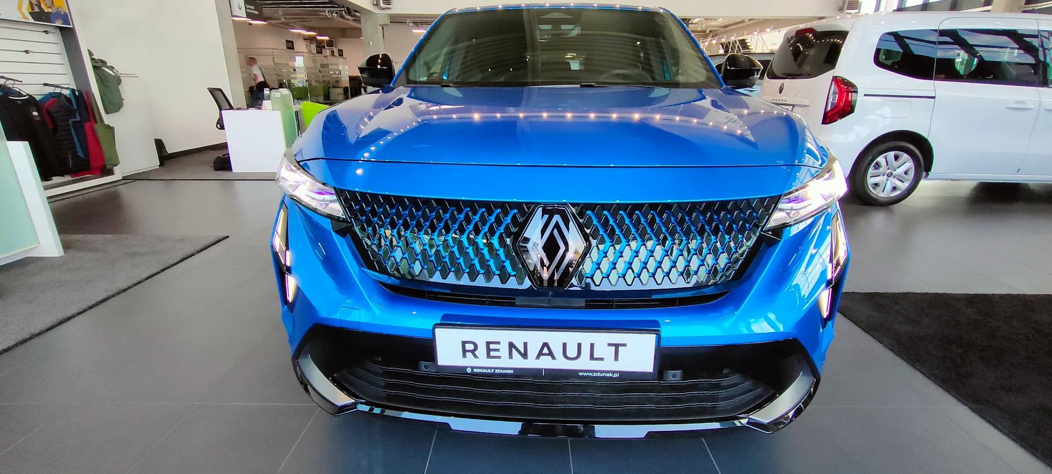 Renault Rafale 4x4 / 300 km / hybryda plug-in / atelier Alpine E-Tech 4x4 300 g.2025