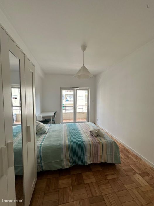 806336 - Quarto agradável com casa de banho...