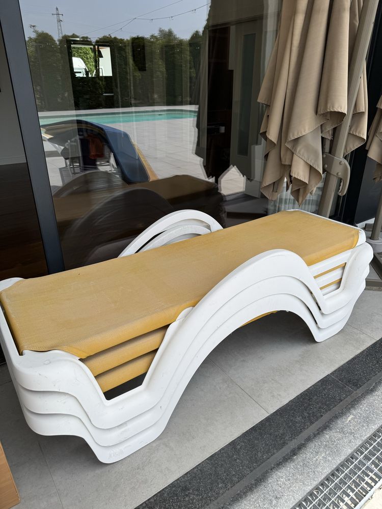 Espreguiçadeira de Piscina