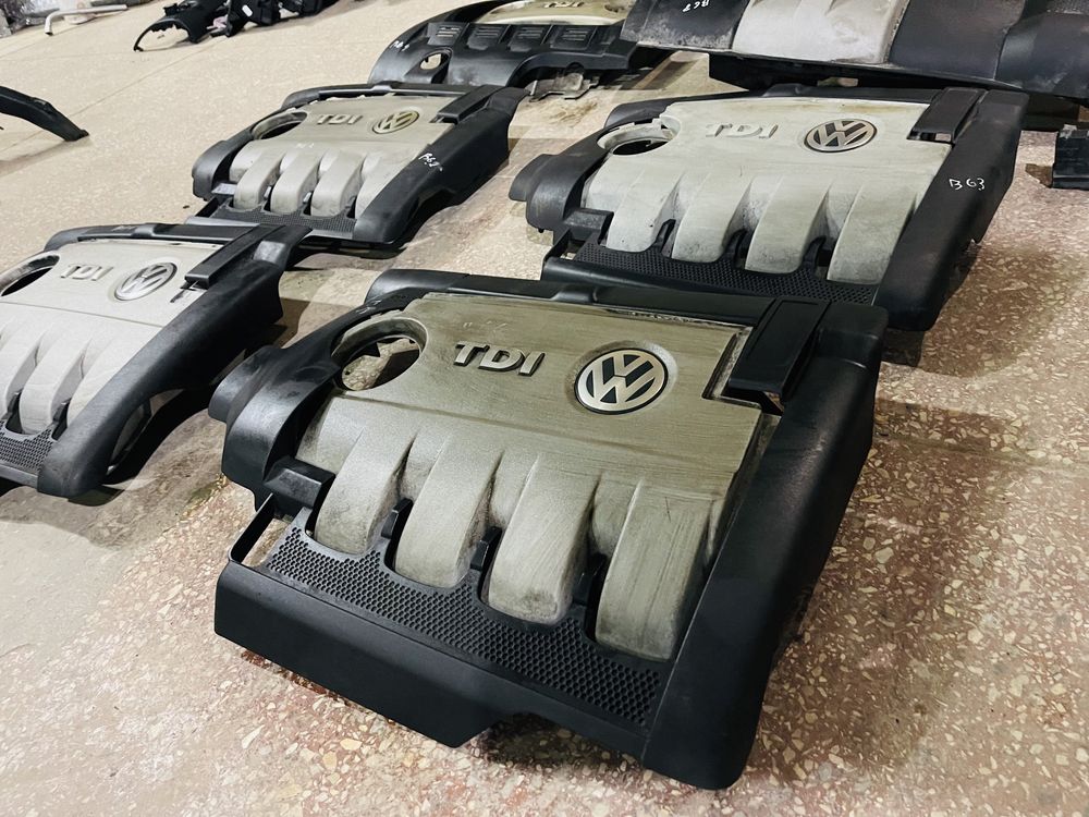 Декоративна кришка мотора пассат Б6 BMP BMR passat b6 2.0fsi