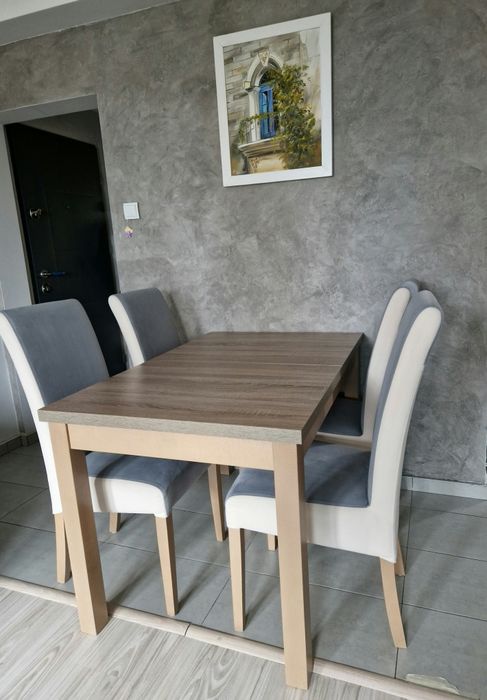 Sprzedam rozkładany stół