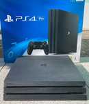 PS4 PRO dysk 1TB dwa pady + 3 gry gratis