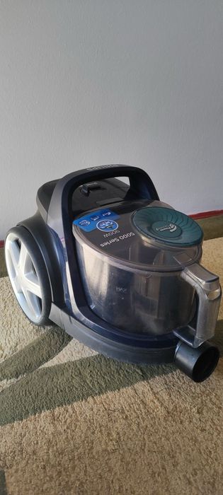 Пилосос Philips