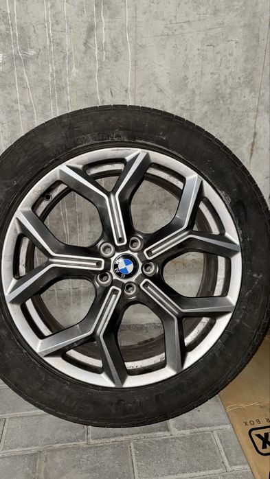 Оригінальні диски BMW R19 + всесезонні шини Pirelli Cinturato P7 (RF)