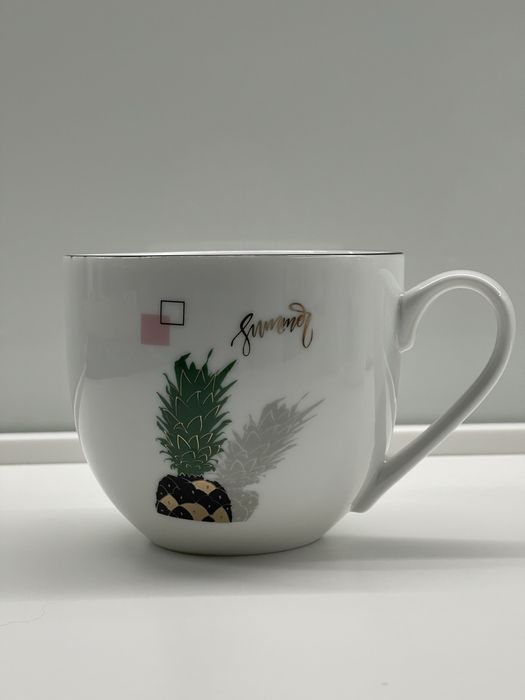 Новый набор посуды -4 чашки -2 пиалы